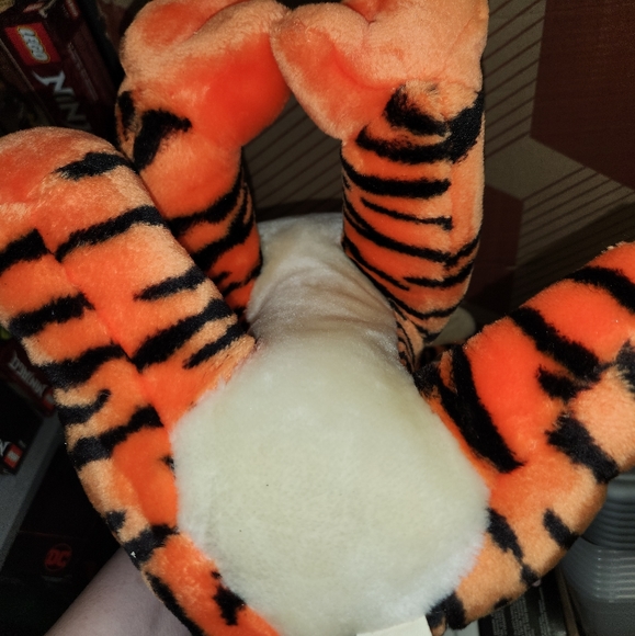 Vintage Tigger Plush - Picture 5 of 6